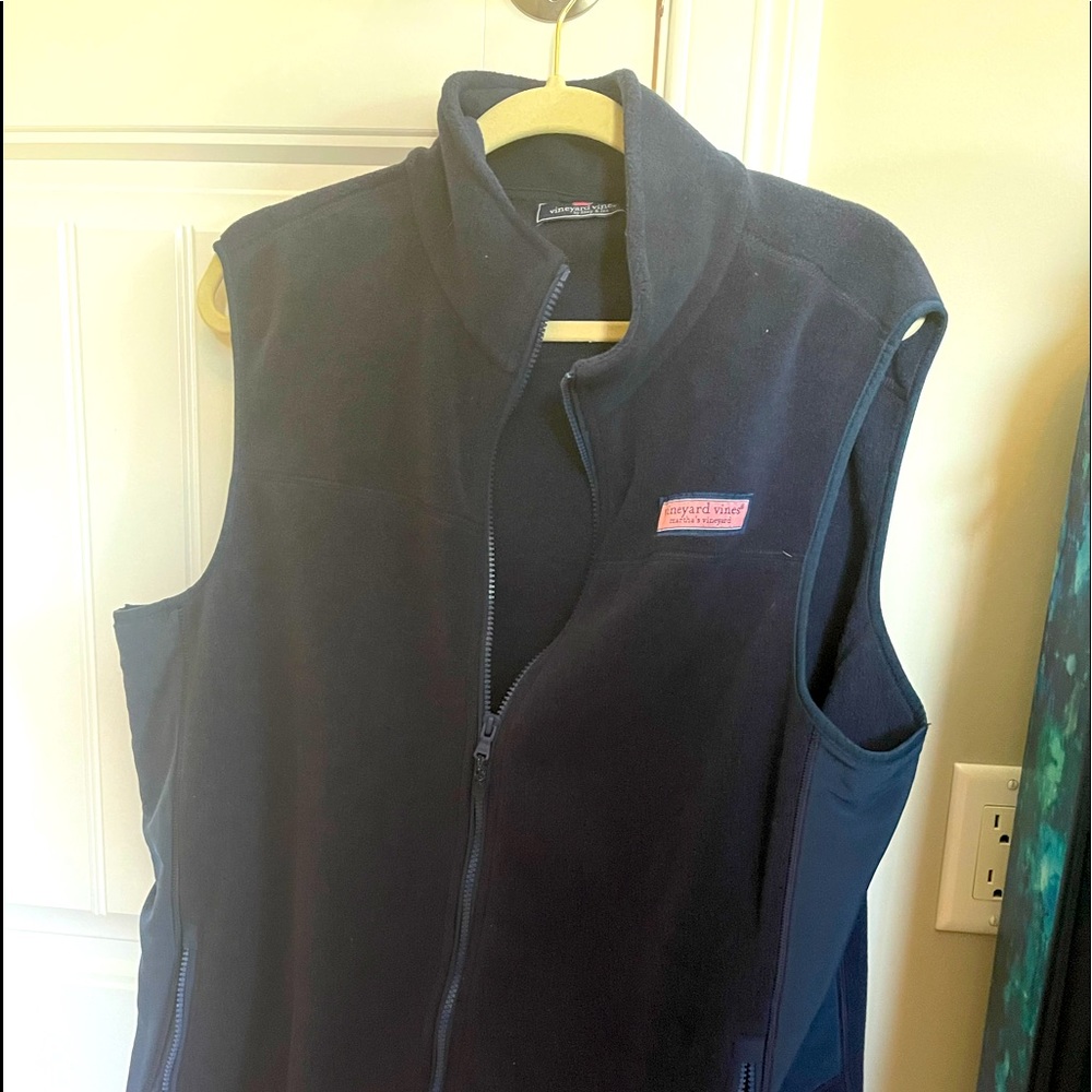 Vineyard Vines fleece vest